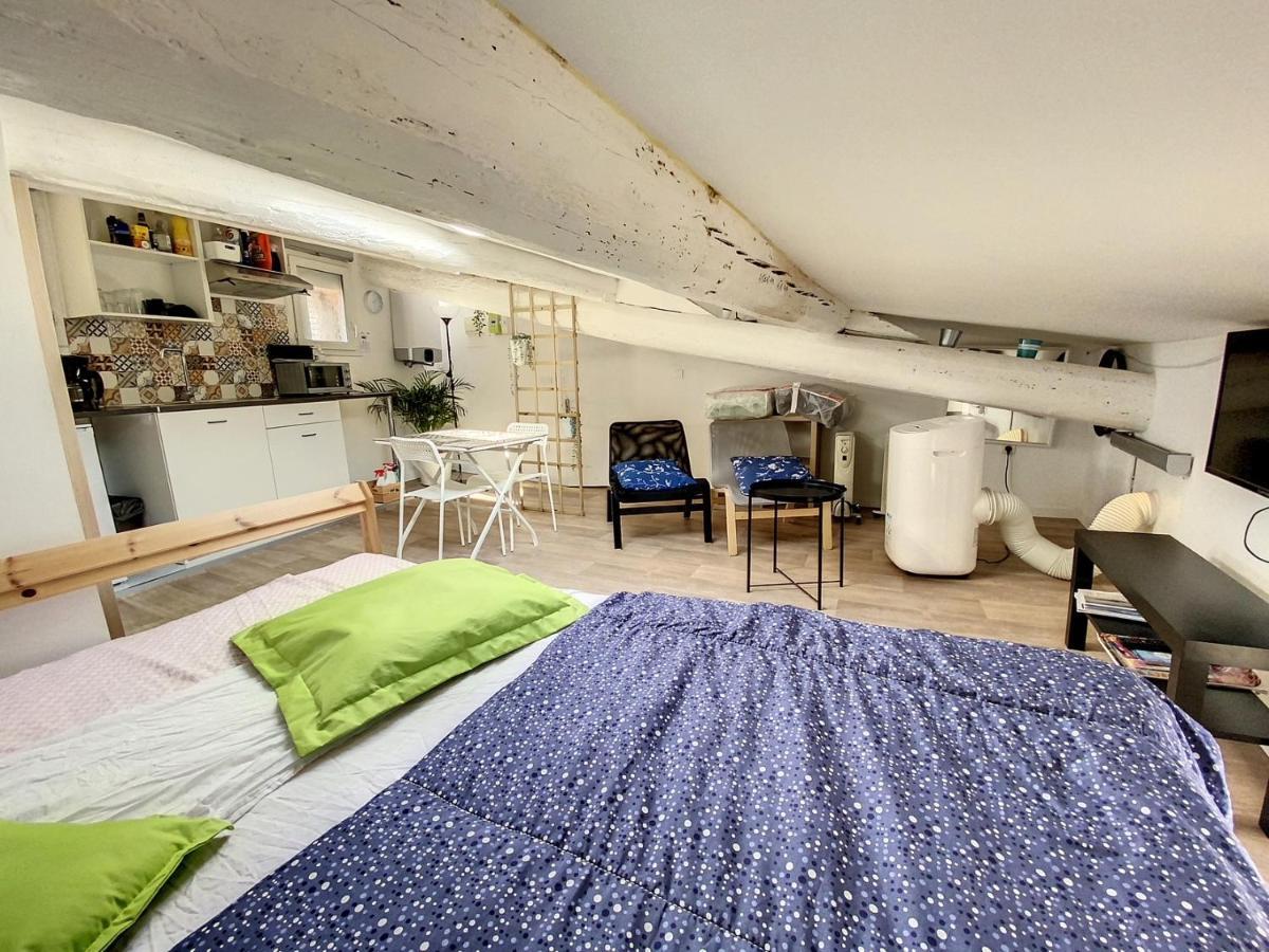 Petit St Louis Studio Mansarde Atypique Climatise Sete Bagian luar foto